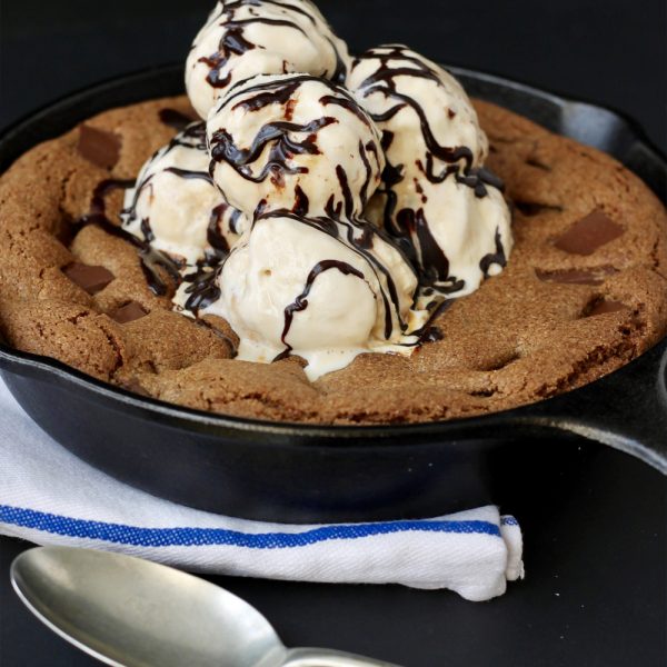 Chocolate chip cookie dough skillet